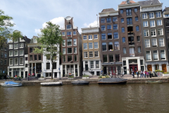 Arkitekturen längs kanal Singel, Amsterdam.