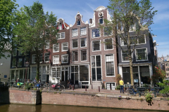 Arkitekturen längs kanal Brouwersgracht, Amsterdam.