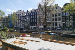 Fantastisk arkitektur längs kanal Brouwersgracht, Amsterdam.