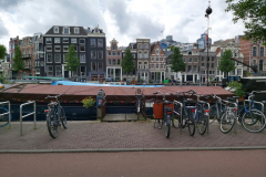 Arkitekturen längs floden Amstel, Amsterdam.