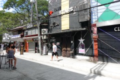 Gatuscen längs Red Street, Angeles City.