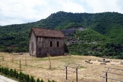 Liten kyrka nordväst om huvudkyrkan, Akhtala Monastery, Armenien.