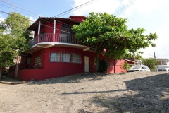 Gatuscen, Juayua.