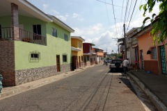 Gatuscen, Juayua.