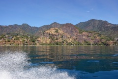 På båten från San Pedro La Laguna till San Marcos La Laguna, Lake Atitlán. 
