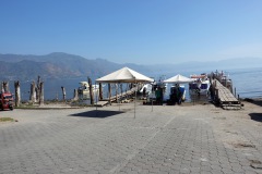 Piren för båtar till Santiago Atitlán, Lake Atitlán.