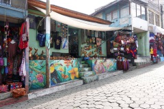 Souveniraffär i centrala Santiago Atitlán, Lake Atitlán.