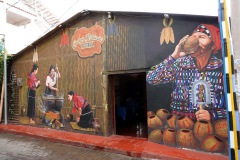 Restaurang med fantastisk väggmålning, San Juan La Laguna, Lake Atitlán.