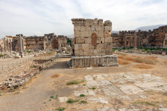 The Great Courtyard, Jupitertemplet, Baalbek.