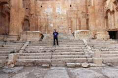 Stefan inne i Bacchustemplet, Baalbek.