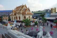 Mindre buddhisttempel vid Wat Traimit, Bangkok.