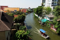 Khlong Dan från Wutthakat BTS station, Bangkok.