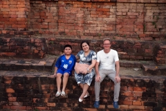 Kim, Cha och Stefan, Phra Pra Thon Pagoda, Nakhon Pathom.