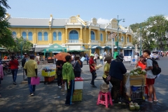 Neoklassisk arkitektur vid Tha Chang Pier, Bangkok.