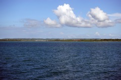 Vy över Cebu från färjan mot Bantayan.