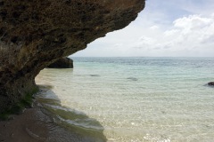 Den vackra kusten vid Paradise/Sandira Beach, Bantayan, Cebu.