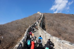 På väg upp för den sista, mycket branta delen av denna sektion av kinesiska muren, Mutianyu Great Wall.