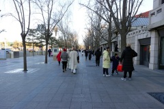 Sista promenaden längs östra sidan av torget, Tiananmen Square, Beijing.