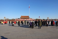 Himmelska fridens port i bakgrunden, Tiananmen Square, Beijing.