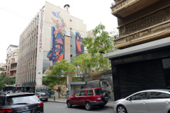 Gatuscen längs Hamra Street, Beirut.