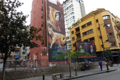 Gatuscen längs Hamra Street, Beirut.