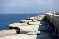 Cornichen öster om Zaitunay Bay, Beirut.