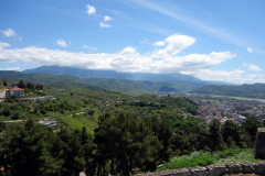 Utsikten mot Mount Tomorr från Berat Castle, Berat.