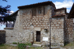 Church of St Mary of Blachernae, Berat Castle, Berat. Slottets äldsta kyrka.