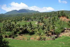 Utsikt längs vägen uppe i bergen på väg till Sampao Rice Terraces, Biliran.