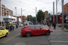 Gatuscen längs Avenida Carrera 15 en bit norr om Parque El Virrey, Bogotá.