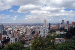 Utsiktsplatsen (längs Av. Carrera 3 Este) över megastaden, Bogotá.