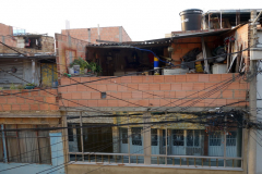 Foto från fönstret i Carmens lägenhet, sydvästra Bogotá.