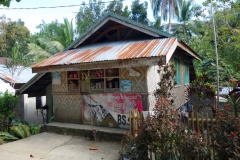 Sari-sari store i barangay Altavista, Poro island.