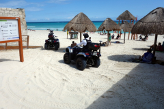Patrullerande militärpolis, Playa Marlin, Zona Hotelera, Cancún.