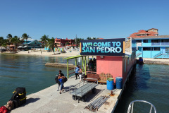 Färjeterminalen i San Pedro för båtar till Caye Caulker och Belize City.