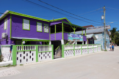 Charmiga Caye Caulker.