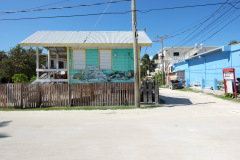 Charmiga Caye Caulker.