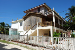 Charmiga Caye Caulker.