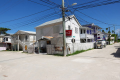 Charmiga Caye Caulker.