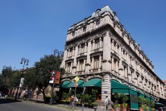 Arkitekturen vid Plaza Manuel Tolsá, Centro Histórico, Mexico City.