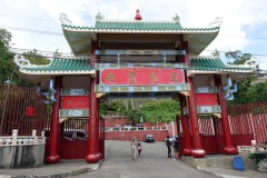 Entrén vid vägen till Cebu Taoist Temple, Cebu City, Cebu.