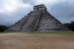 Slottet (El Castillo), även känd som Kukulkan-pyramiden, Chichén Itzá.