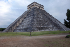 Slottet (El Castillo), även känd som Kukulkan-pyramiden, Chichén Itzá.