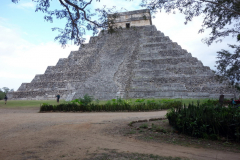 Slottet (El Castillo), även känd som Kukulkan-pyramiden, Chichén Itzá.