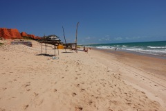 Stranden i nordlig riktning, Canoa Quebrada.