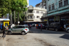 Gammal arkitektur längs Samora Avenue, Dar es-Salaam.