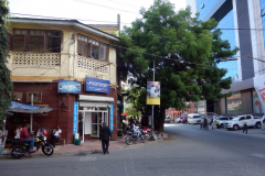 Gatuscen längs Samora Avenue, Dar es-Salaam.