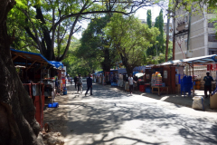 Gatuscen längs Samora Avenue, Dar es-Salaam.