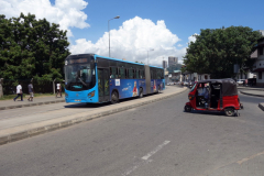 Gatuscen längs Kivukoni road, Dar es-Salaam.