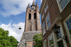 Oude Kerk med sitt lutande torn, Delft.
